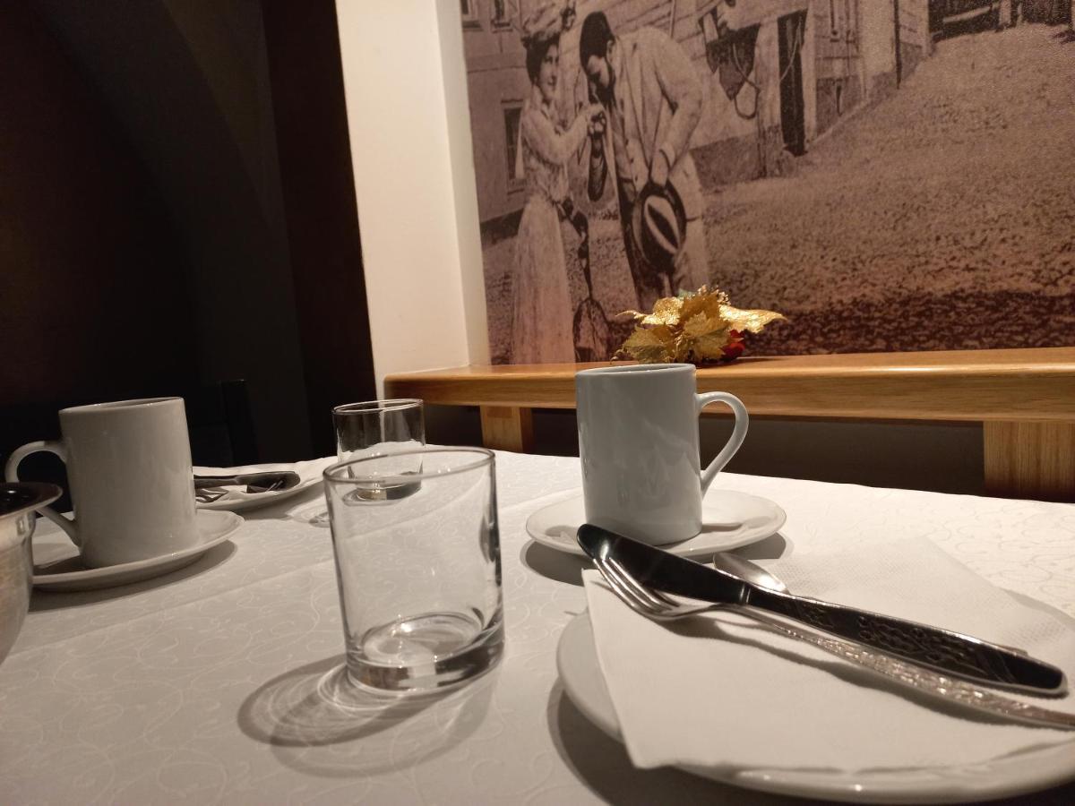 Hotel Bila Pani Jindrichuv Hradec Εξωτερικό φωτογραφία