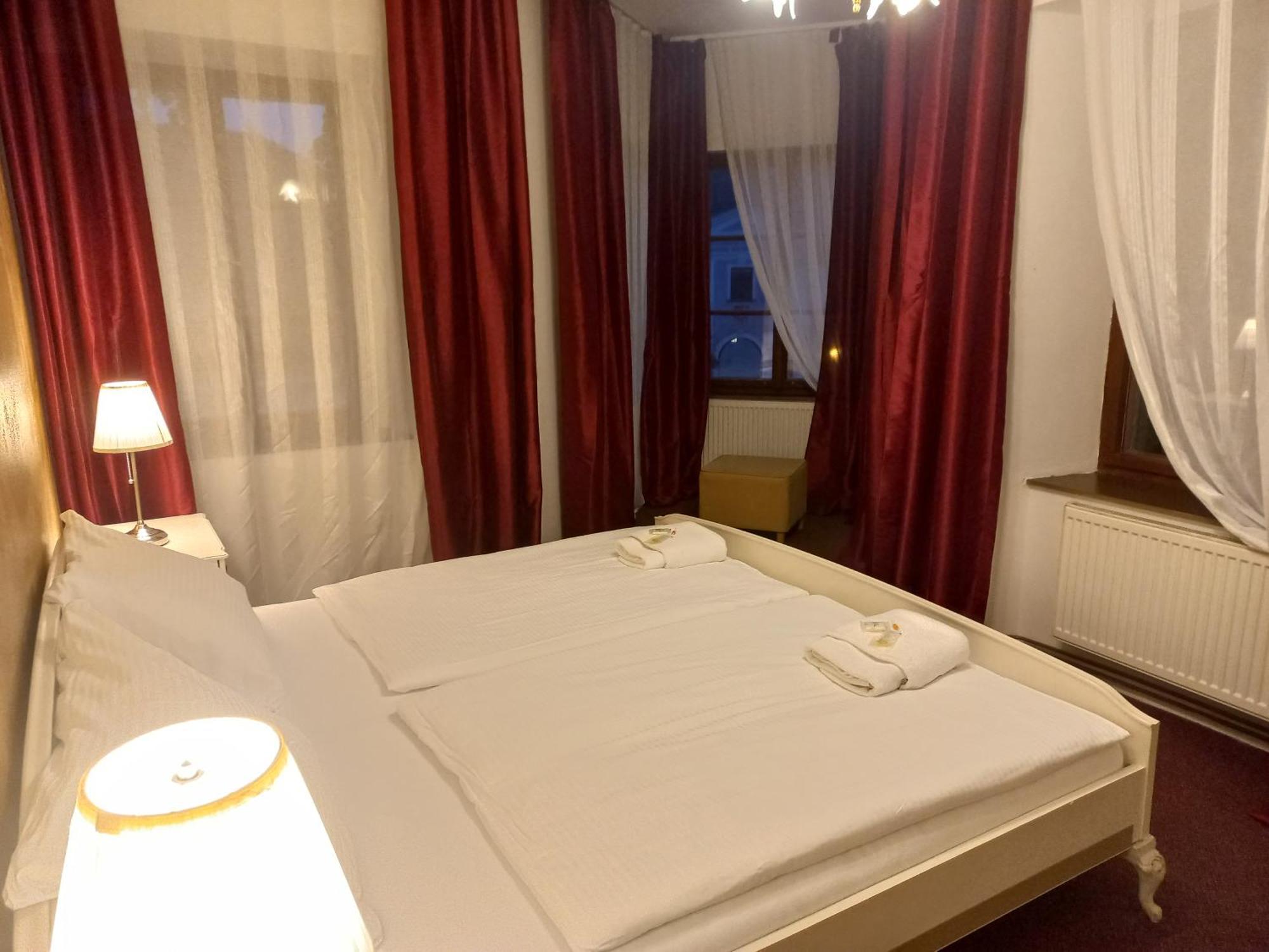 Hotel Bila Pani Jindrichuv Hradec Δωμάτιο φωτογραφία