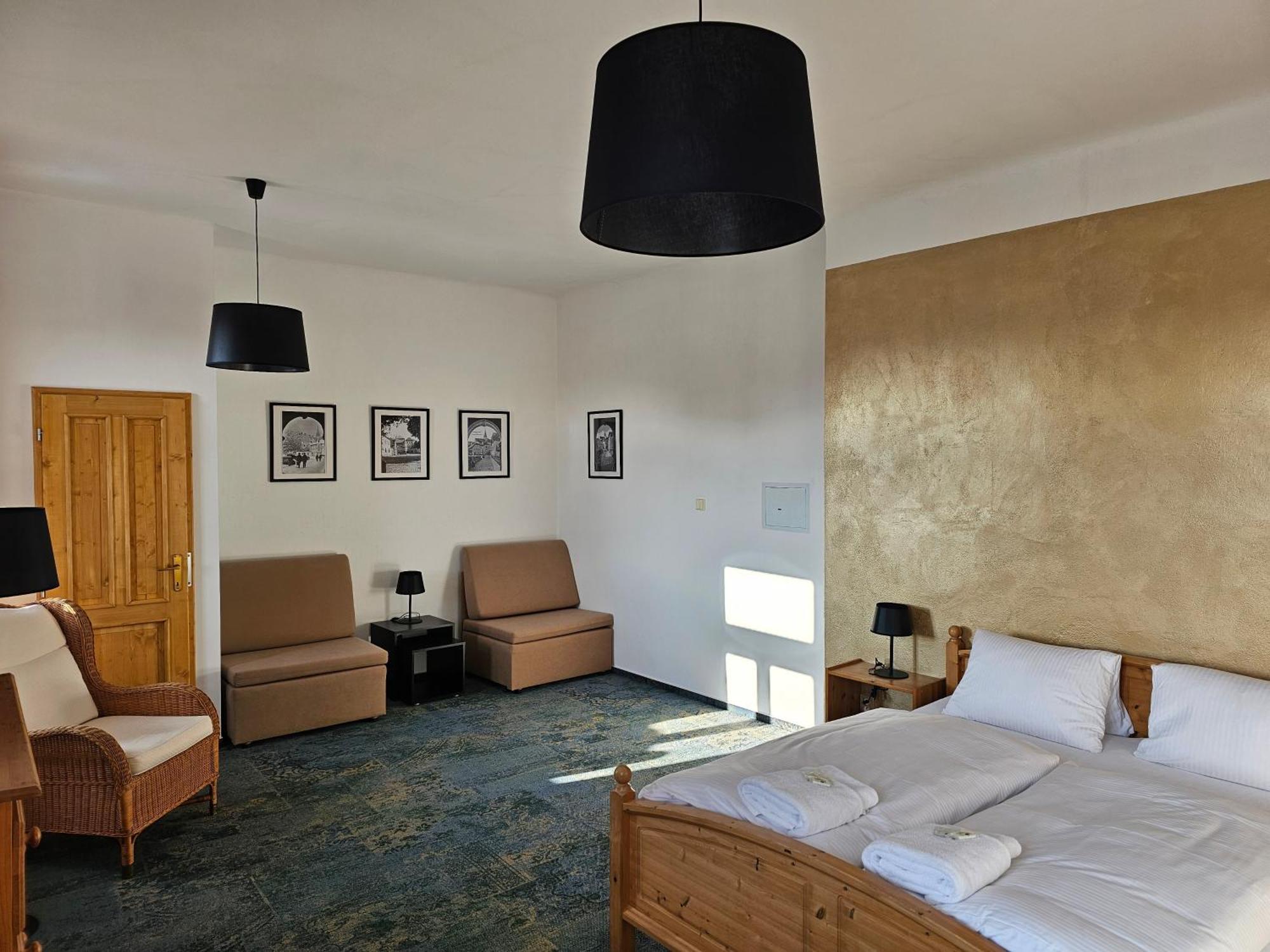 Hotel Bila Pani Jindrichuv Hradec Δωμάτιο φωτογραφία