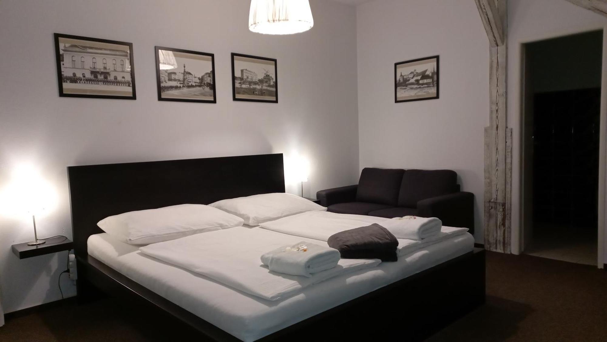 Hotel Bila Pani Jindrichuv Hradec Εξωτερικό φωτογραφία